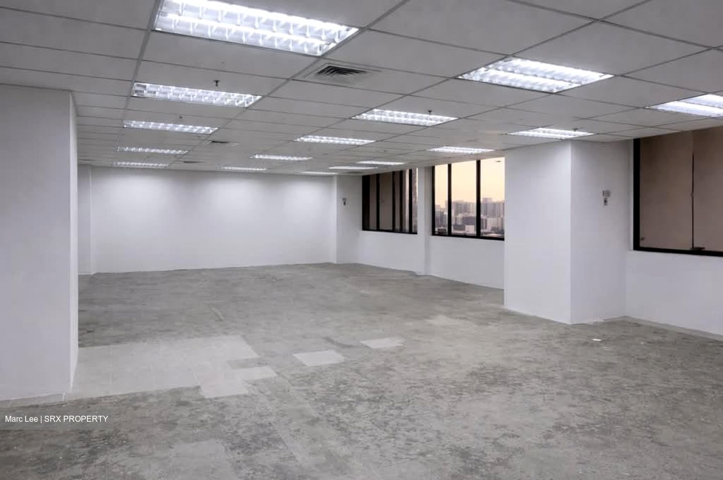 International Plaza (D2), Office #545143151